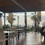 Seaside דירה גולם